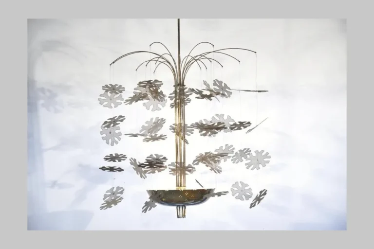 Paavo Tynell chandelier, sold for $87,500 (2014)