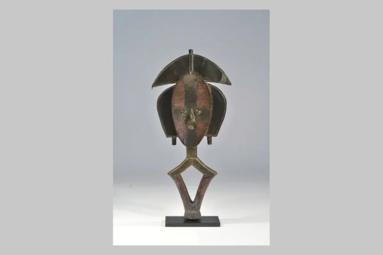 Kota reliquary guardian figure, sold for $57,500 (2015)